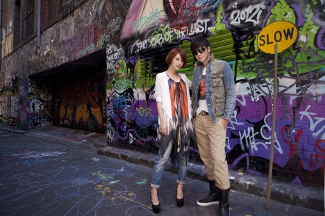 Tourism Australia woos Chinese with Taiwanese celebrities Show Lo and Rainie Yang    Show Lo and Rainie Yang at Graffiti Lane Melbourne 468x312