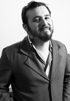[08] Staff portraits/suit