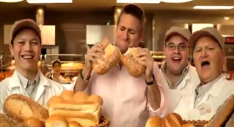 A recent Coles bakery ad featuring Curtis Stone