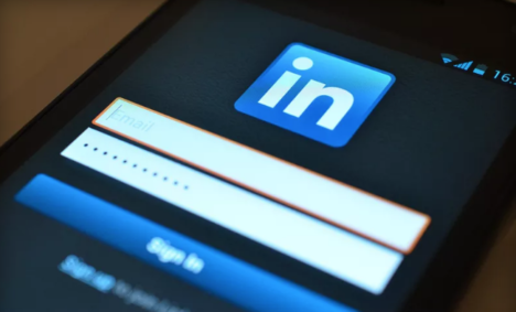 LinkedIn social media mobile phone app