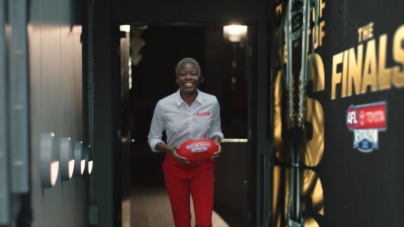 AAMI saves AFL grand final from ultimate clanger in game day stunt via OMD