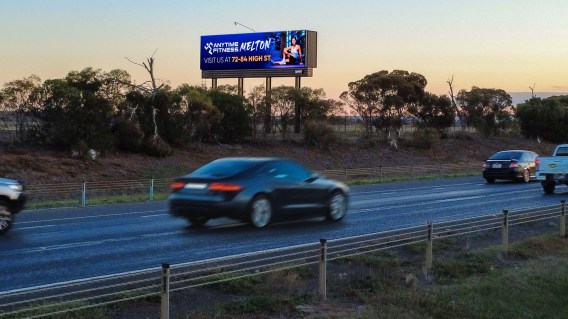 Out-of-home operator Gawk ends relationship with Ooh Media, aims to win ‘divorce’
