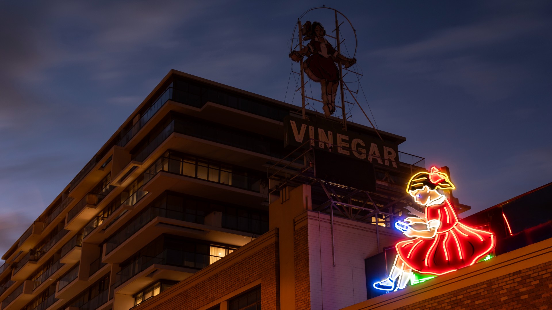 How Dairy Farmers turned Skipping Girl into Scrolling Girl